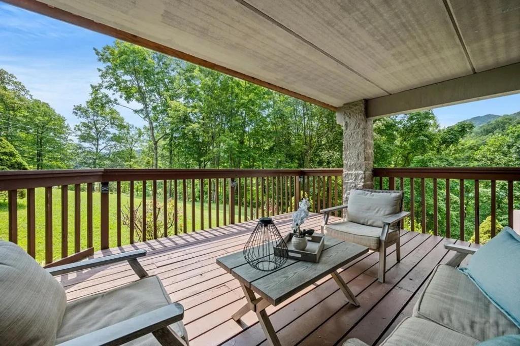 Views & Fireplace - Minutes To Gburg And Ober - Condo Gatlinburg Dış mekan fotoğraf